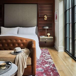 Kamer met een King Size Bed